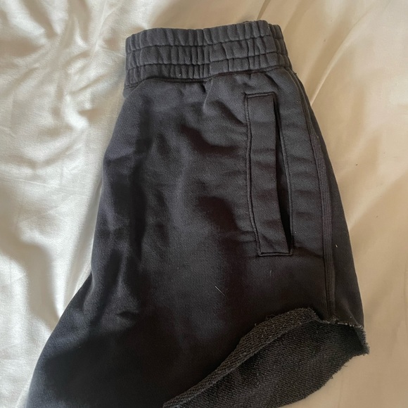 black sweatshorts - Picture 2 of 3